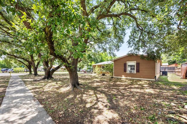 917 Alvin Street, Pasadena, TX 77506