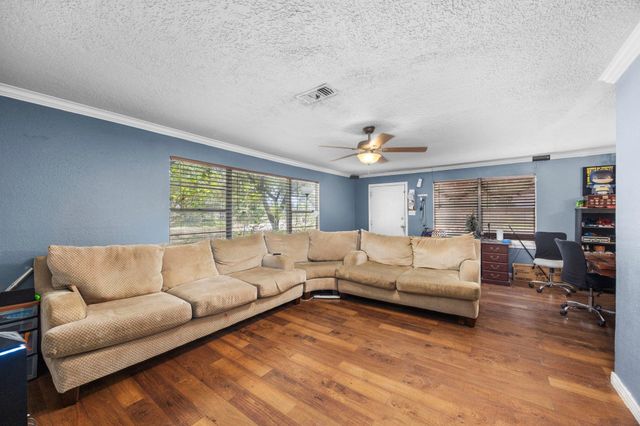 917 Alvin Street, Pasadena, TX 77506