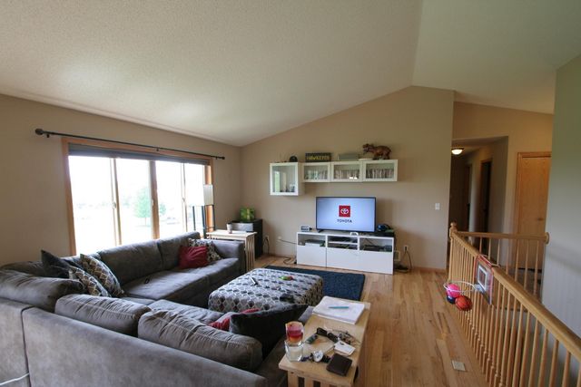 2136 Ashland Drive NW, Rochester, MN 55901