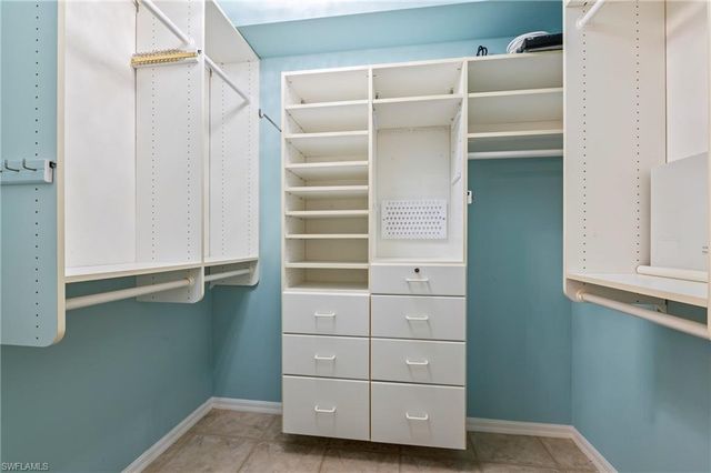 1983 Crown Pointe BLVD, Naples, FL 34112