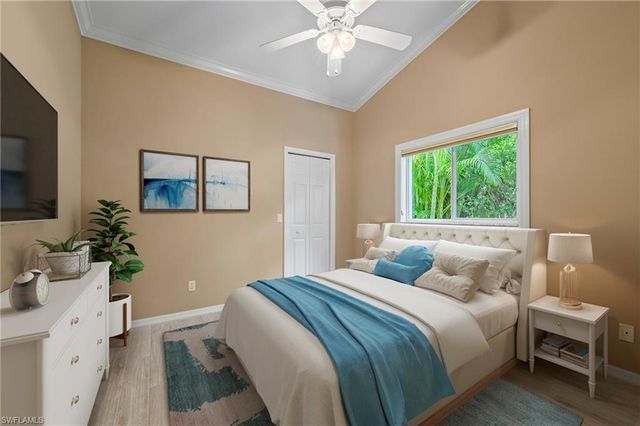 1983 Crown Pointe BLVD, Naples, FL 34112