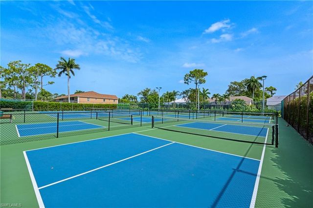 1983 Crown Pointe BLVD, Naples, FL 34112