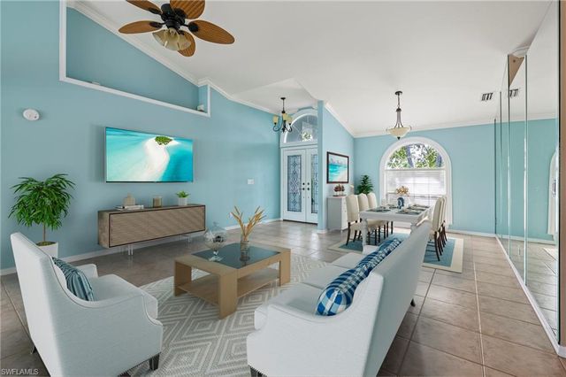 1983 Crown Pointe BLVD, Naples, FL 34112