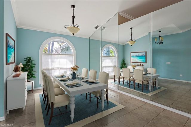 1983 Crown Pointe BLVD, Naples, FL 34112