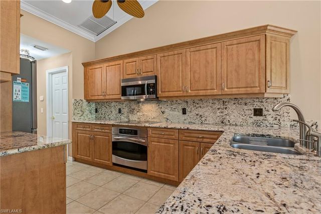 1983 Crown Pointe BLVD, Naples, FL 34112