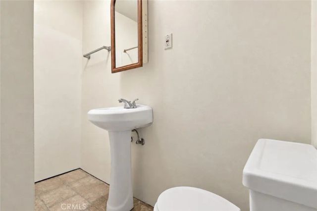 124 E Roland Street, Azusa, CA 91702