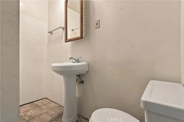 124 E Roland Street, Azusa, CA 91702