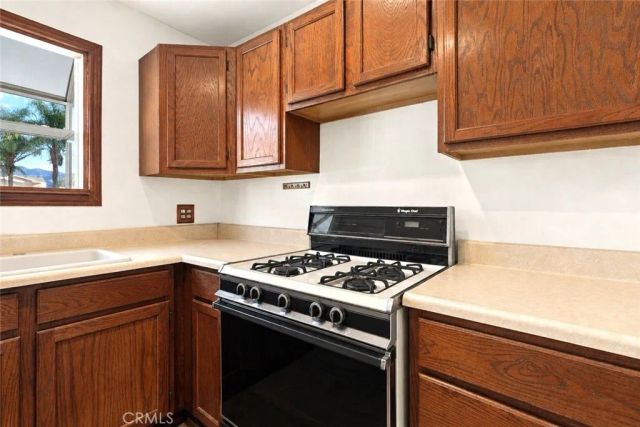 124 E Roland Street, Azusa, CA 91702