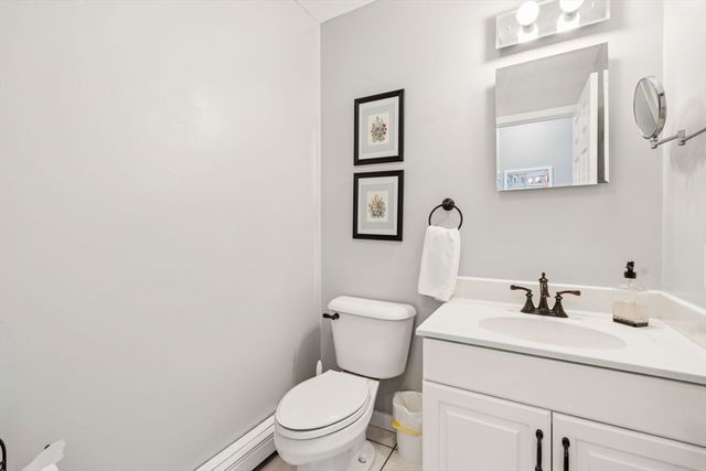 162 Main St, Southborough, MA 01772