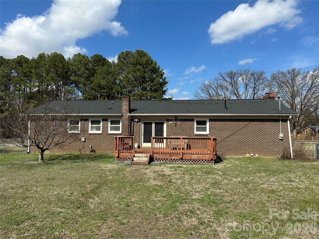3999 Harrisburg Drive, Harrisburg, NC 28075