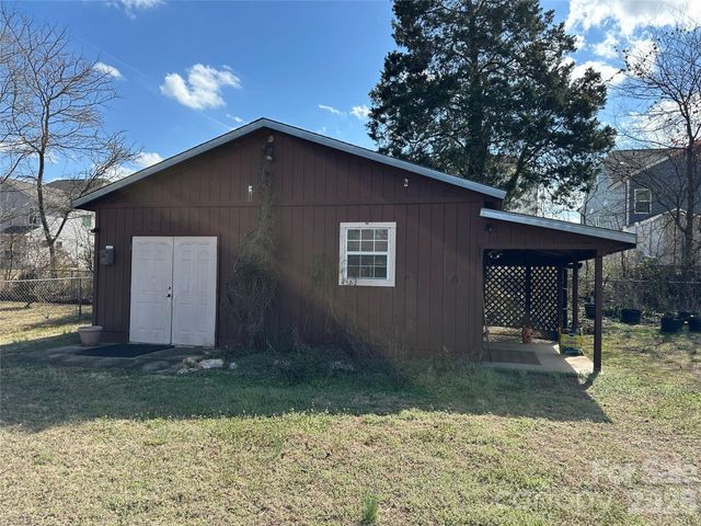 3999 Harrisburg Drive, Harrisburg, NC 28075