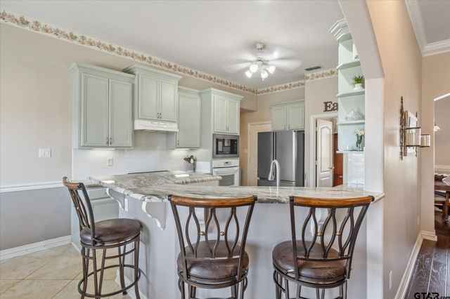 2043 Rana Park, Flint, TX 75762