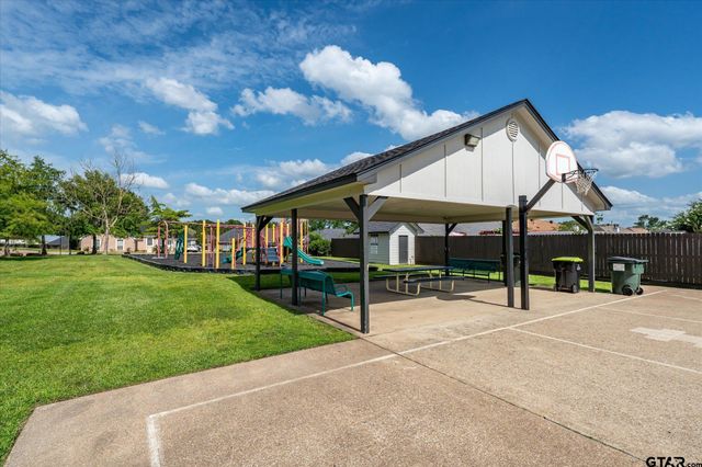 2043 Rana Park, Flint, TX 75762