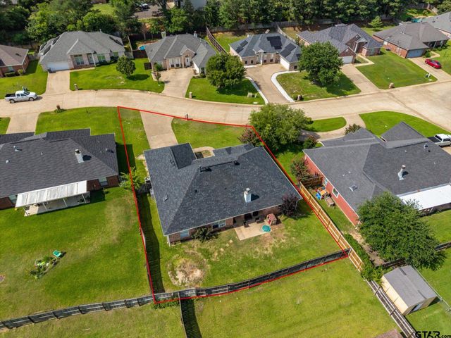 2043 Rana Park, Flint, TX 75762
