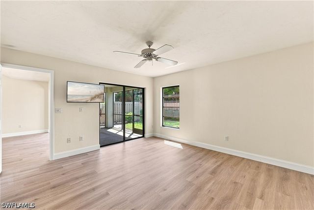 857 Reef Point CIR, Naples, FL 34108