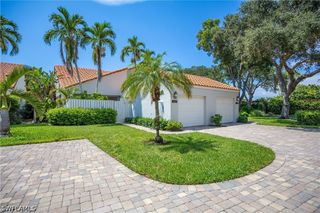 857 Reef Point CIR, Naples, FL 34108