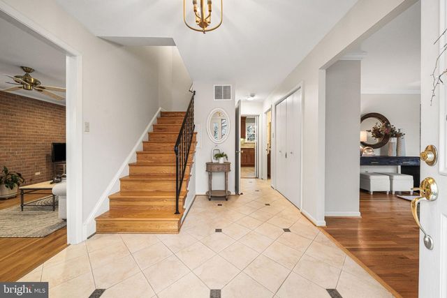 4201 WYNNWOOD DR, Annandale, VA 22003