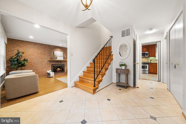 4201 WYNNWOOD DR, Annandale, VA 22003