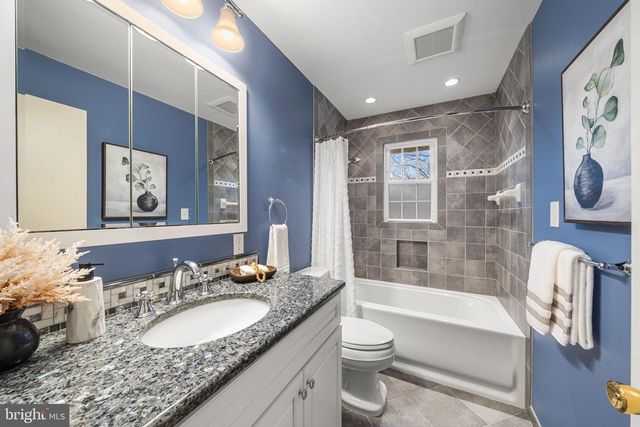 4201 WYNNWOOD DR, Annandale, VA 22003