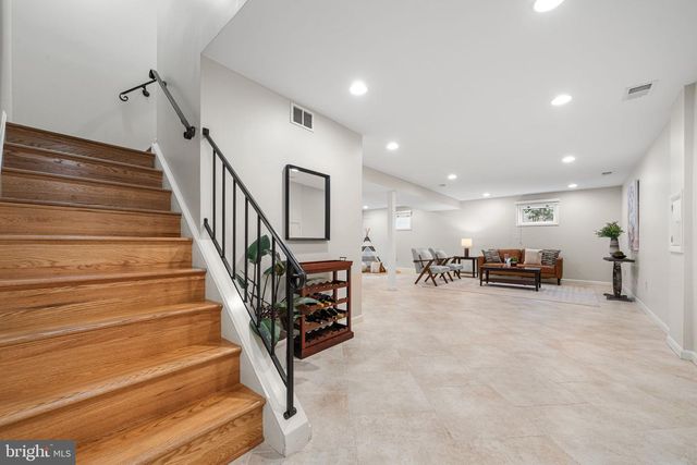 4201 WYNNWOOD DR, Annandale, VA 22003