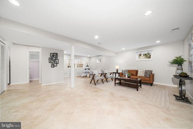 4201 WYNNWOOD DR, Annandale, VA 22003