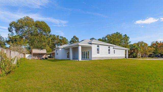 9 NW Watkins Pl, Palm Coast, FL 32164