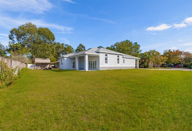 9 NW Watkins Pl, Palm Coast, FL 32164