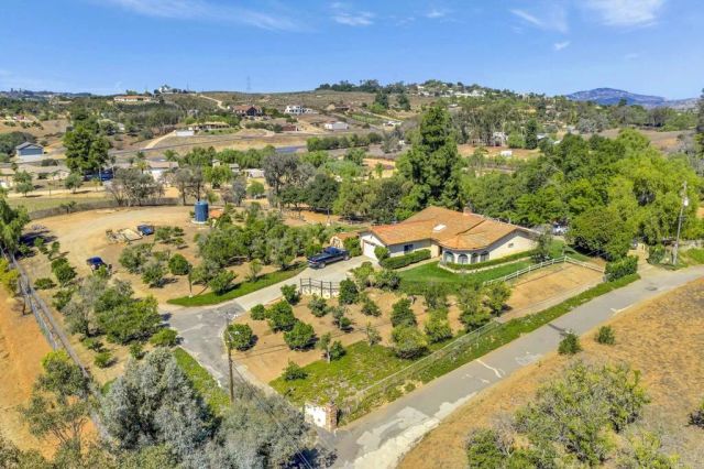30136 Rolling Hills Drive, Valley Center, CA 92082