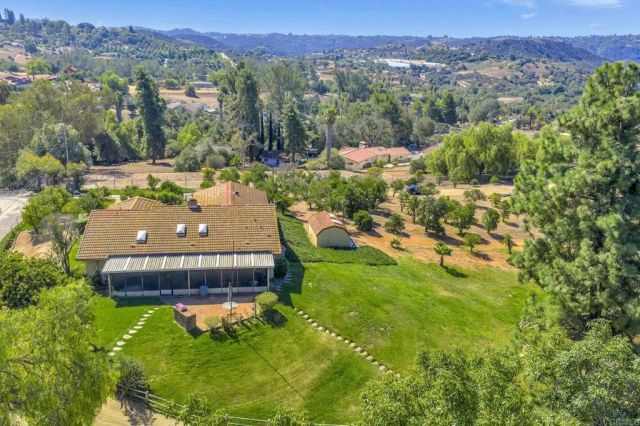 30136 Rolling Hills Drive, Valley Center, CA 92082