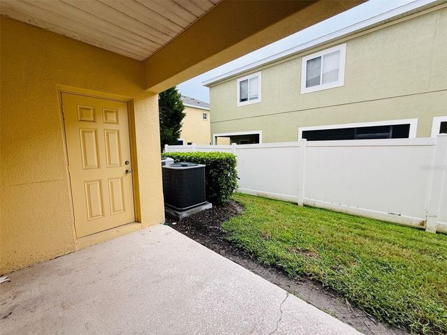 8533 TRAIL WIND DRIVE, Tampa, FL 33647