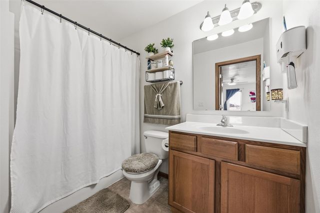 2628 Pinto Ln, Iowa City, IA 52240