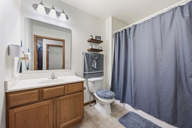 2628 Pinto Ln, Iowa City, IA 52240