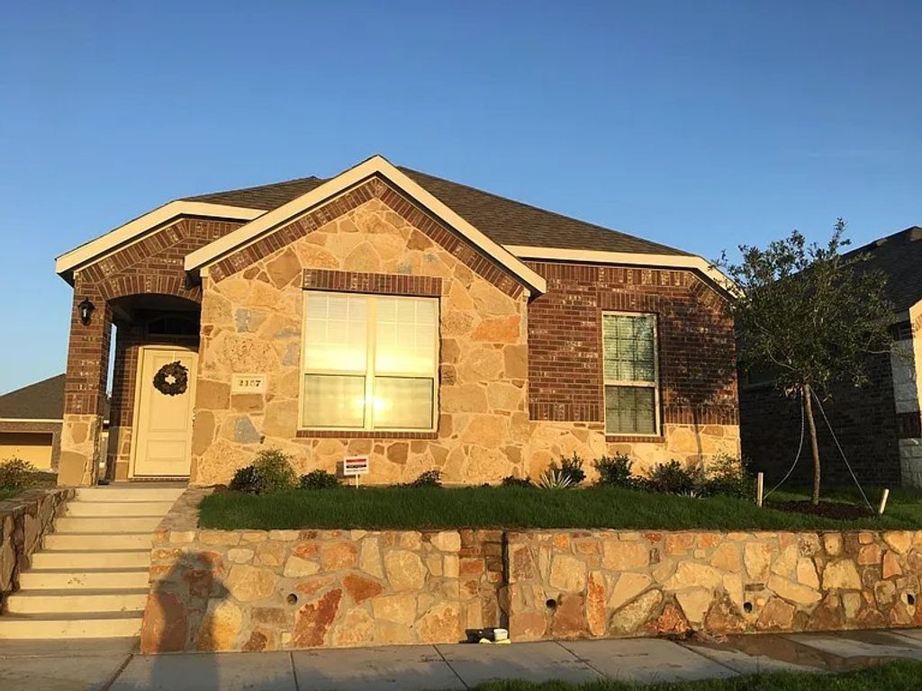 2157 Olivereta Drive, Little Elm, TX 75068