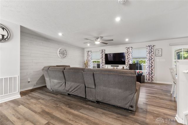 172 Skyway Drive, Springfield, OH 45505