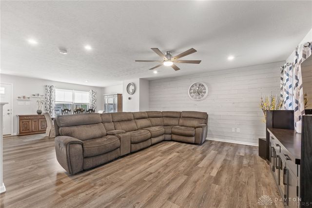 172 Skyway Drive, Springfield, OH 45505