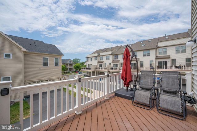 22557 OCEAN CLIFF SQ, Ashburn, VA 20148