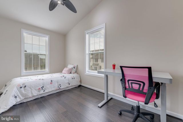 22557 OCEAN CLIFF SQ, Ashburn, VA 20148