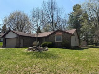 3828 Winding Pine Drive, Metamora Township, MI 48455