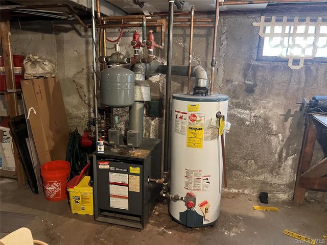 65 Thoreau Road, North Babylon, NY 11703