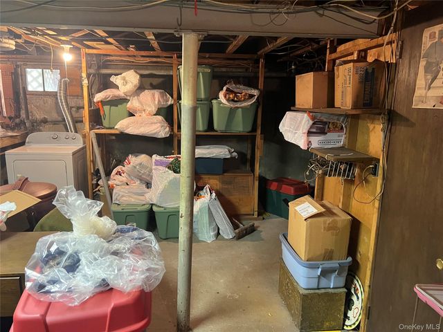 65 Thoreau Road, North Babylon, NY 11703