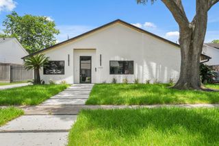 6122 Rutherglenn Drive, Houston, TX 77096