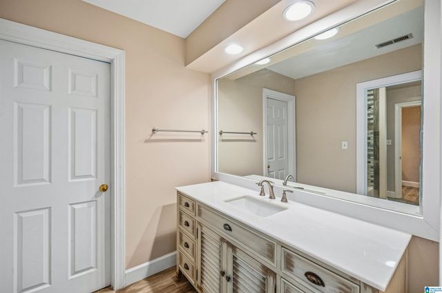 1717 ASHLEY WOOD PLACE, Vestavia Hills, AL 35216