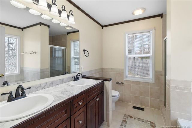 112 Woodland Court, Raeford, NC 28376