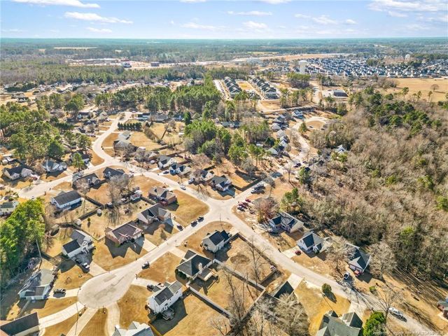 112 Woodland Court, Raeford, NC 28376