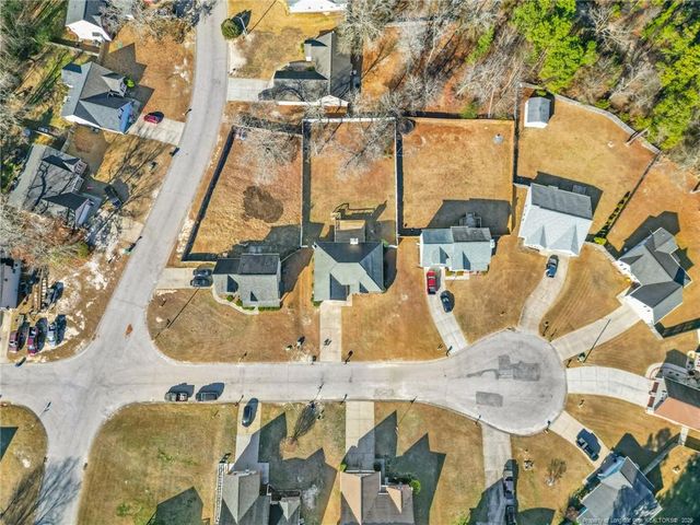 112 Woodland Court, Raeford, NC 28376
