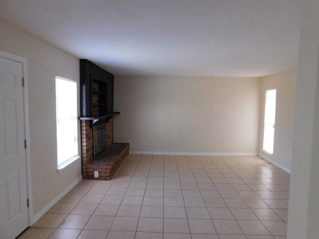 10371 White Elm Road, Dallas, TX 75243
