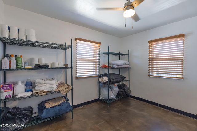802 E Silverlake Road, Tucson, AZ 85713