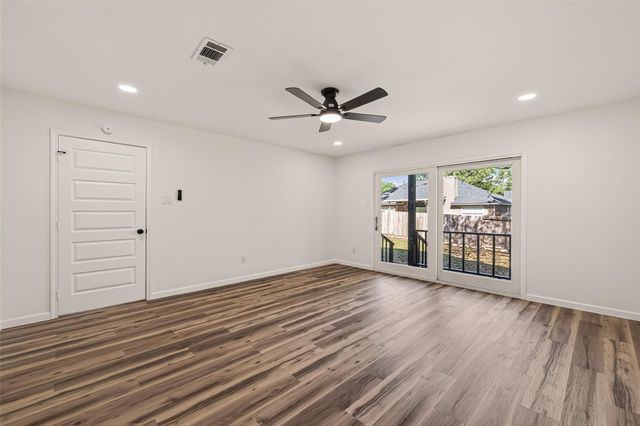 2915 Whispering Springs Dr, Spring, TX 77373