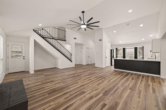 2915 Whispering Springs Dr, Spring, TX 77373