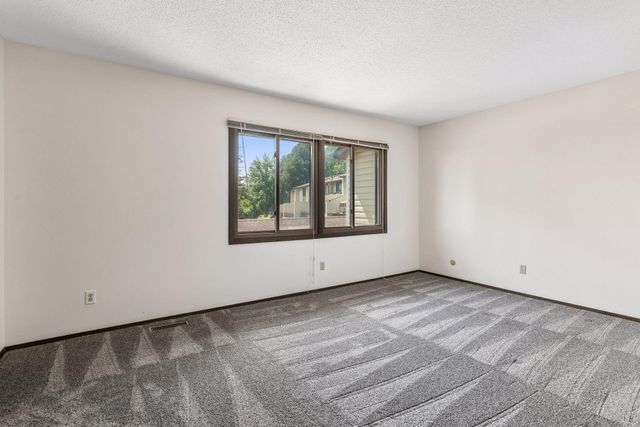 13748 Heather Hills Drive, Burnsville, MN 55337